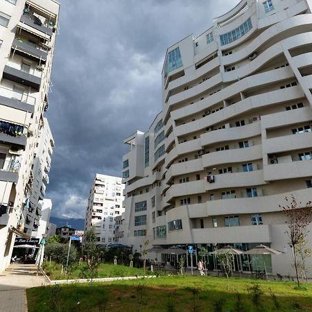 Tirana Contact Apartment Eksteriør bilde