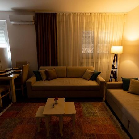 Tirana Contact Apartment Eksteriør bilde