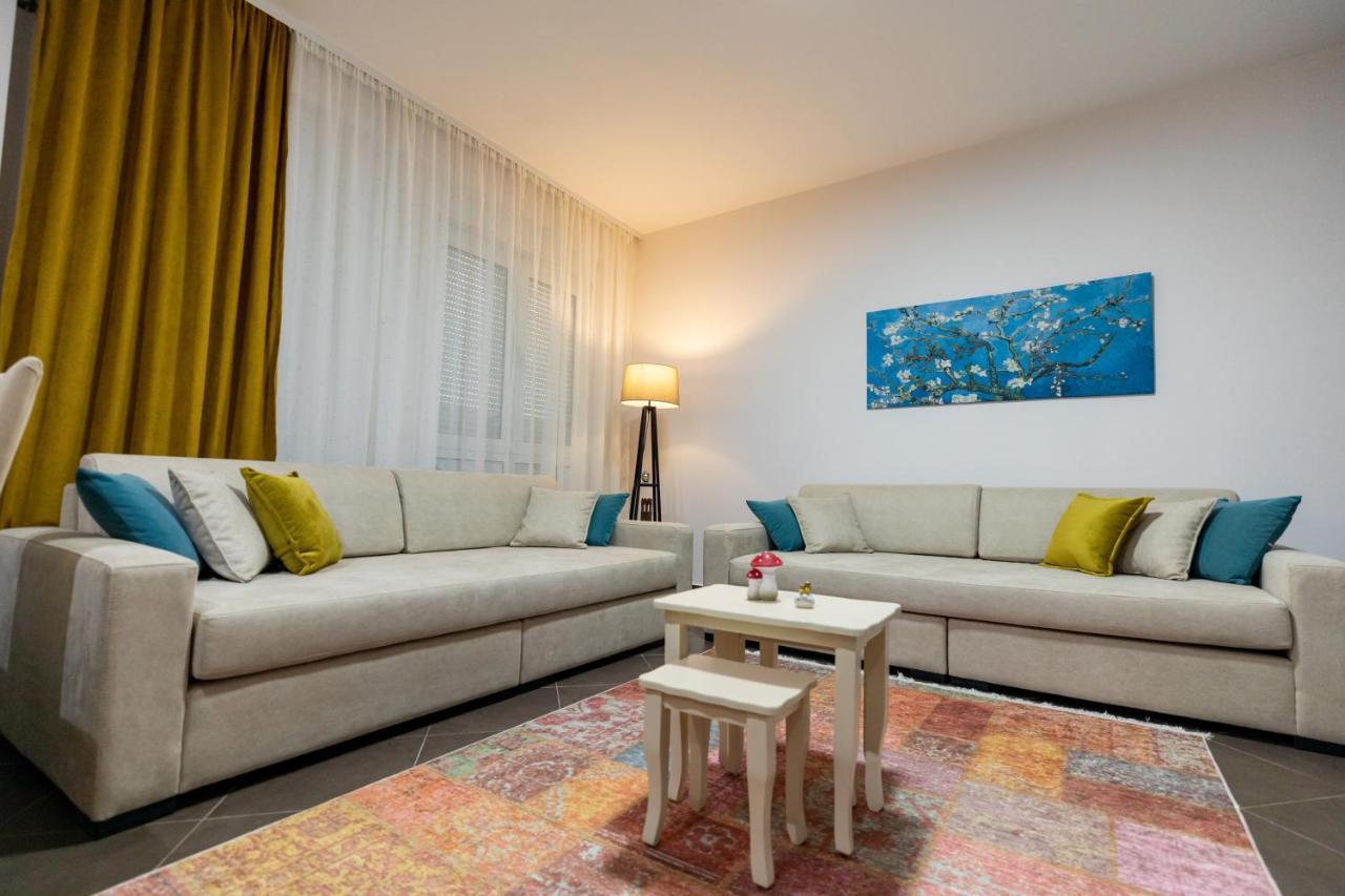 Tirana Contact Apartment Eksteriør bilde
