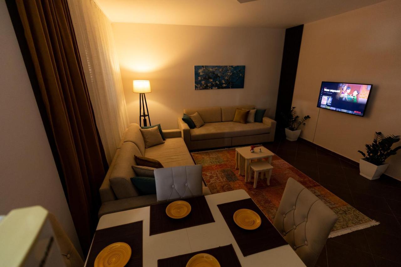 Tirana Contact Apartment Eksteriør bilde