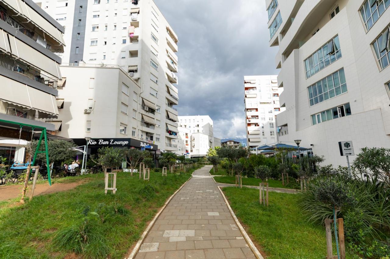Tirana Contact Apartment Eksteriør bilde